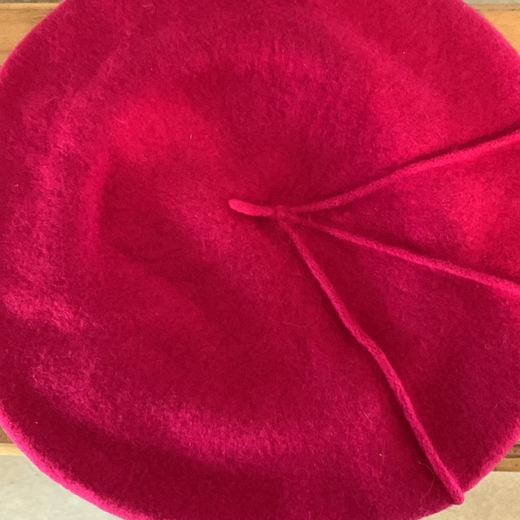 Parkhurst Wool Beret - Picture 5 of 5